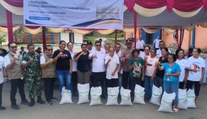 Wali Kota Ambon Lepas Penyaluran 761 Ton Beras untuk 25.383 Keluarga
